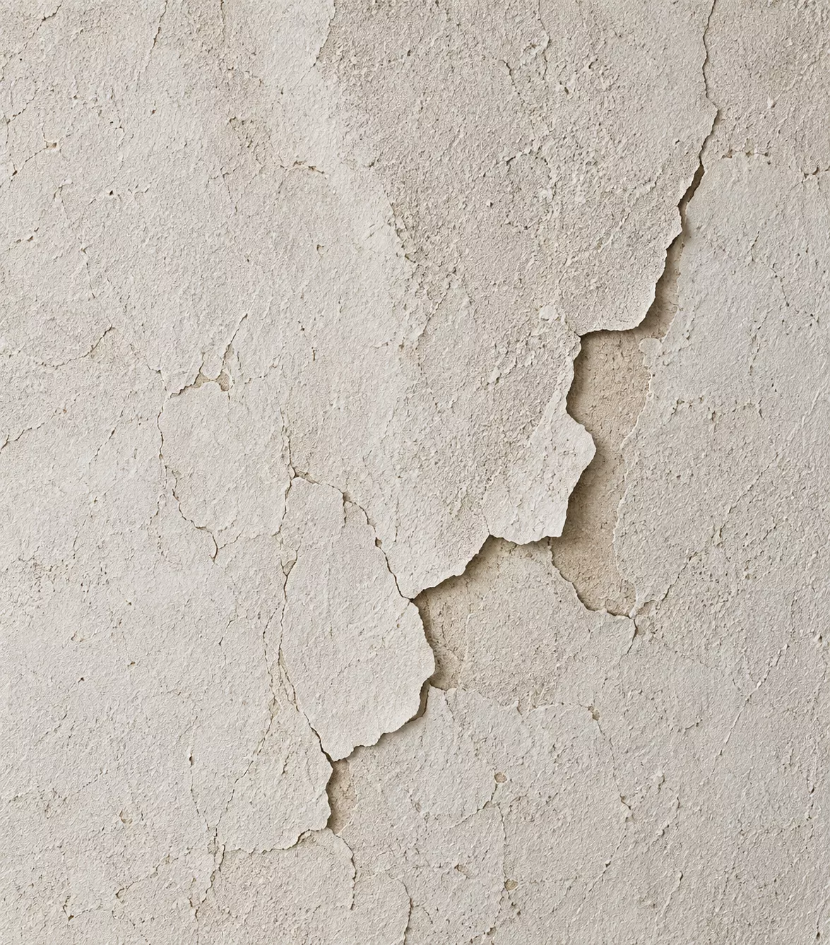 Ancienne peinture écaillée avant grattage et ponçage